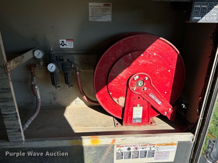 image for item NR9024 2010 Freightliner M2  utility / service truck