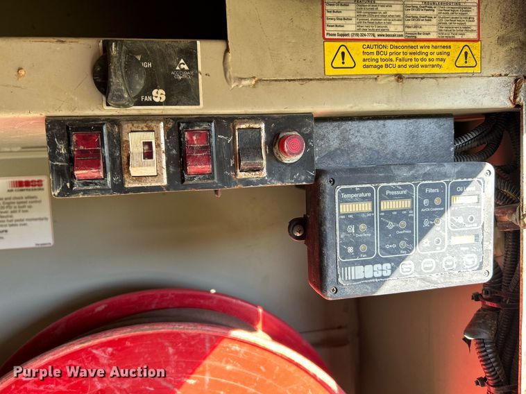 image for item NR9024 2010 Freightliner M2  utility / service truck