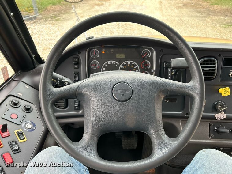 image for item NR9282 2011 Thomas B2  school bus