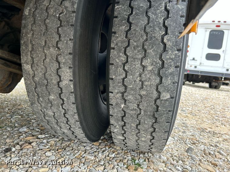 image for item NR9282 2011 Thomas B2  school bus