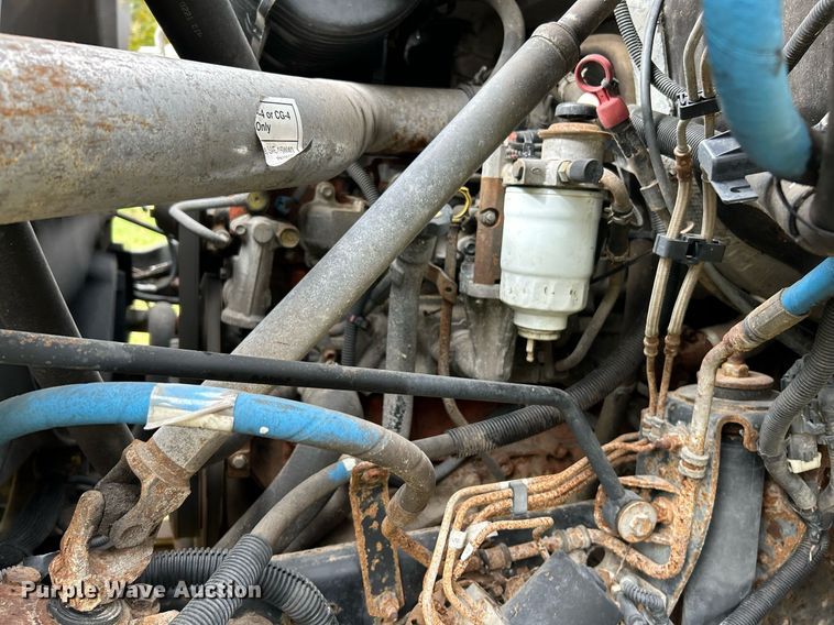 image for item NR9283 2006 GMC C7500  truck cab and chassis