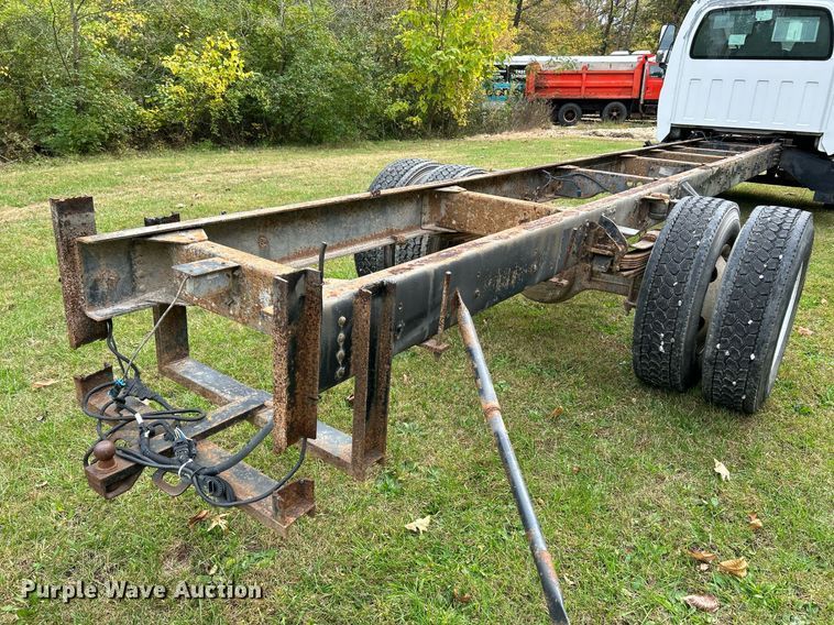 image for item NR9283 2006 GMC C7500  truck cab and chassis