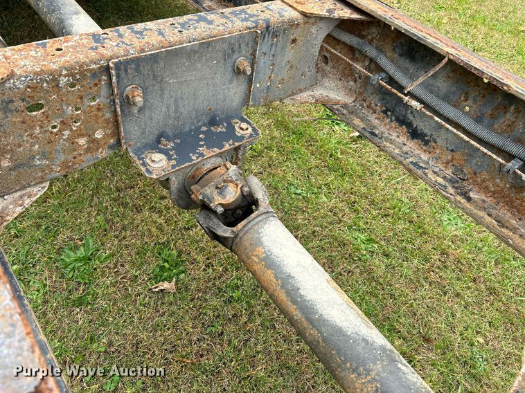 image for item NR9283 2006 GMC C7500  truck cab and chassis