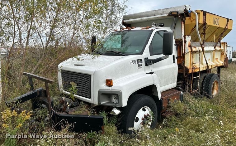 image for item NR9289 2004 Chevrolet C7500  dump truck