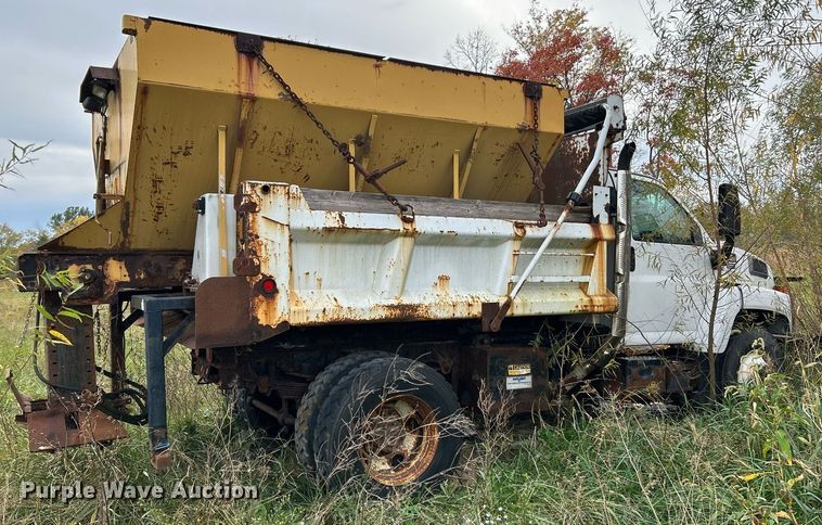 image for item NR9289 2004 Chevrolet C7500  dump truck