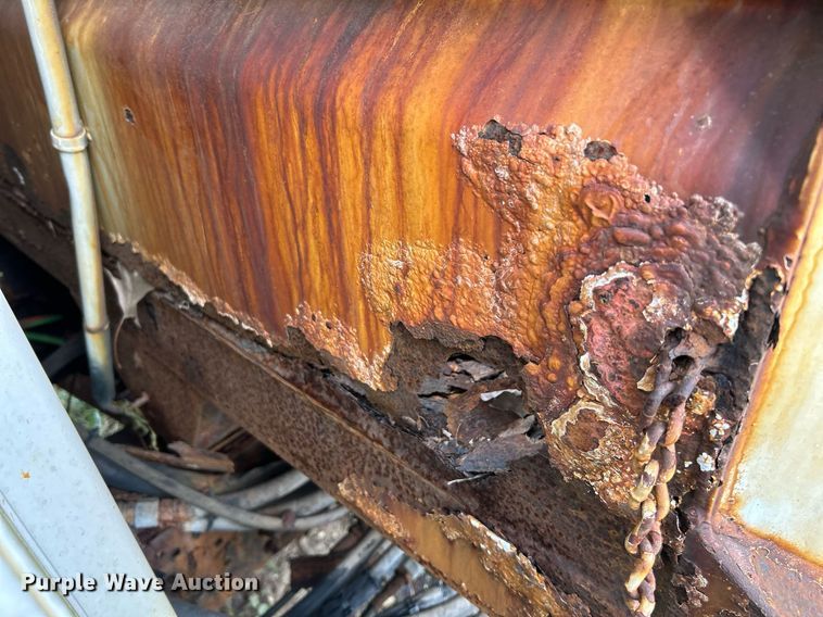 image for item NR9289 2004 Chevrolet C7500  dump truck