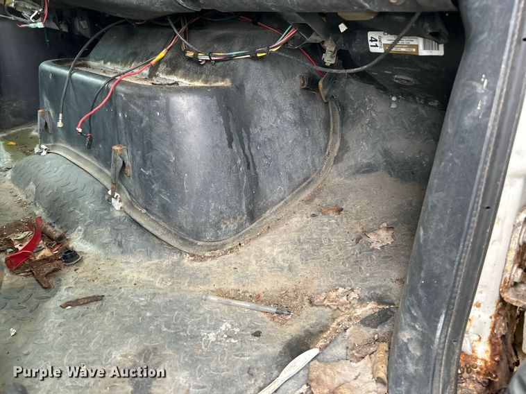 image for item NR9289 2004 Chevrolet C7500  dump truck