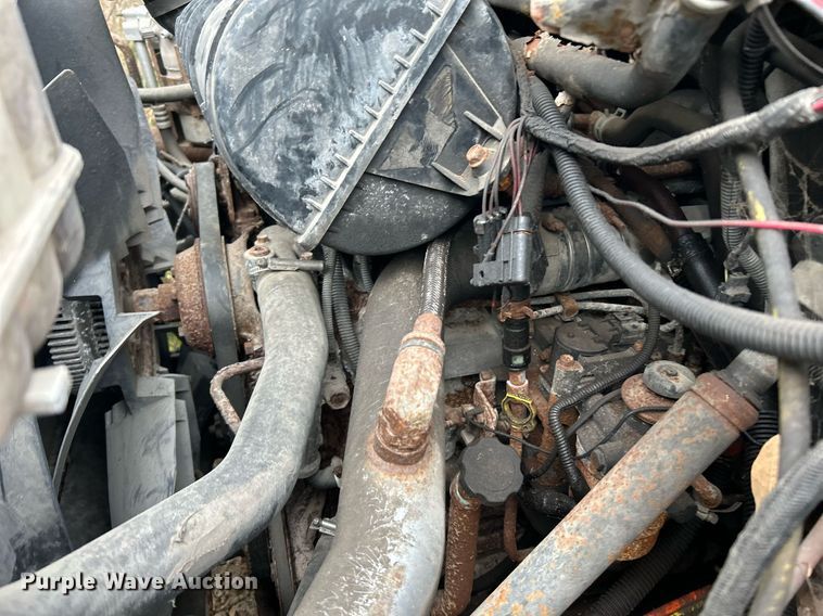 image for item NR9289 2004 Chevrolet C7500  dump truck