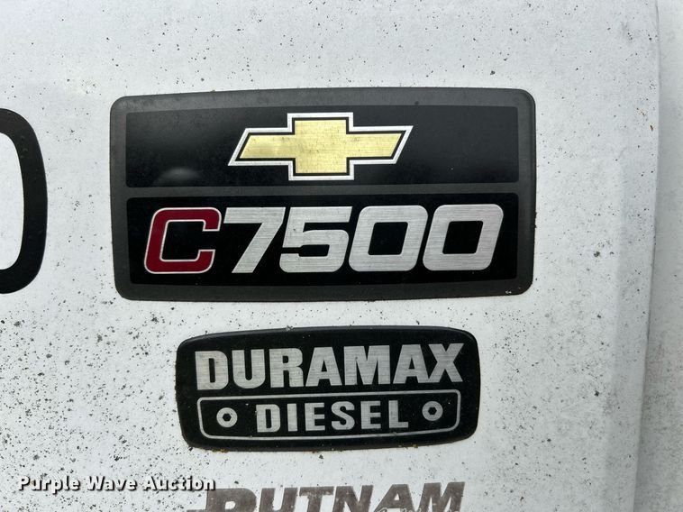 image for item NR9289 2004 Chevrolet C7500  dump truck