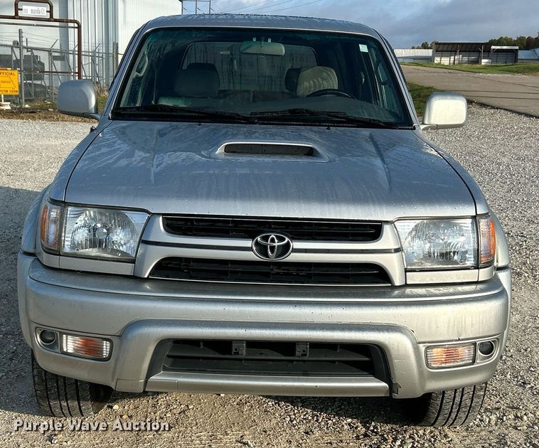 image for item NR9302 2001 Toyota 4Runner SR5  SUV