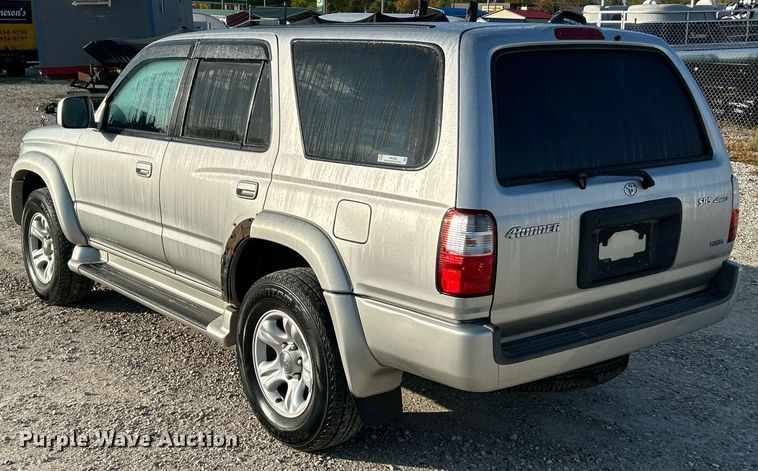 image for item NR9302 2001 Toyota 4Runner SR5  SUV