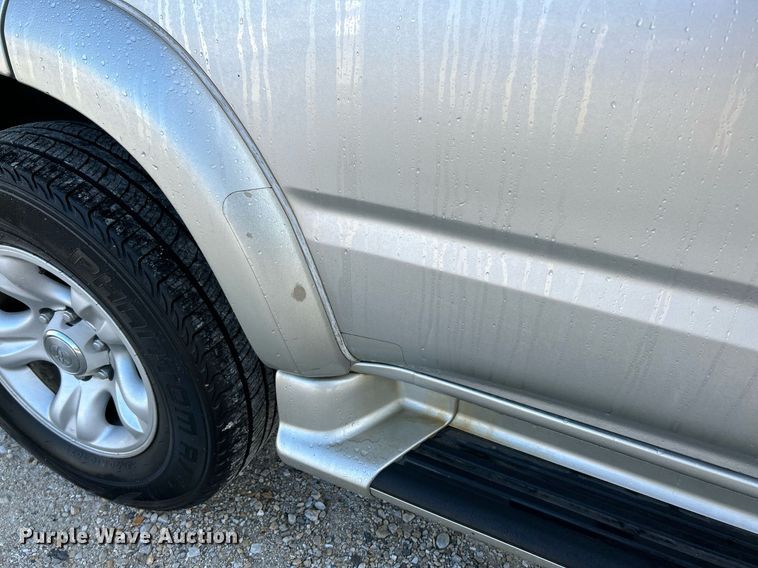 image for item NR9302 2001 Toyota 4Runner SR5  SUV