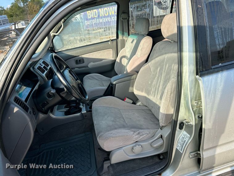 image for item NR9302 2001 Toyota 4Runner SR5  SUV