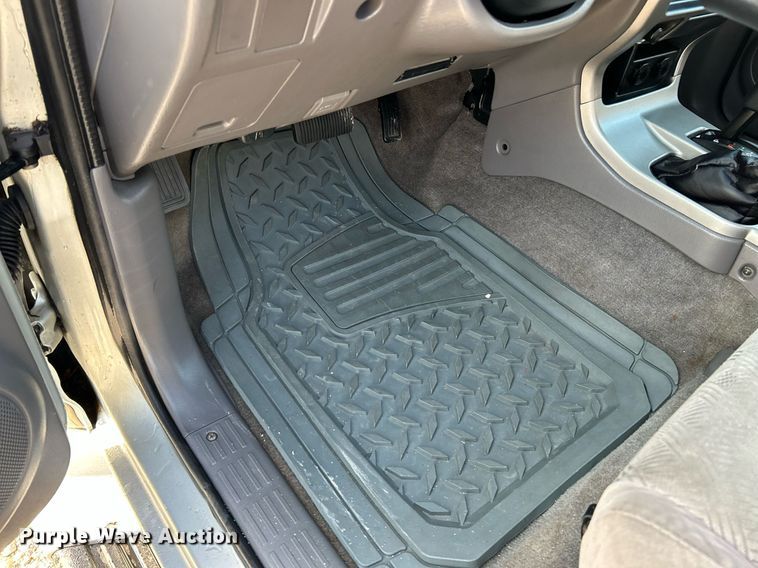 image for item NR9302 2001 Toyota 4Runner SR5  SUV