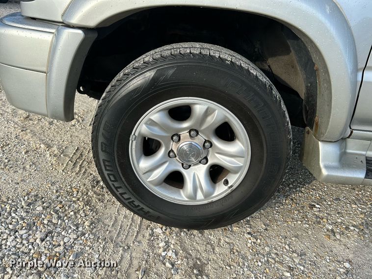 image for item NR9302 2001 Toyota 4Runner SR5  SUV