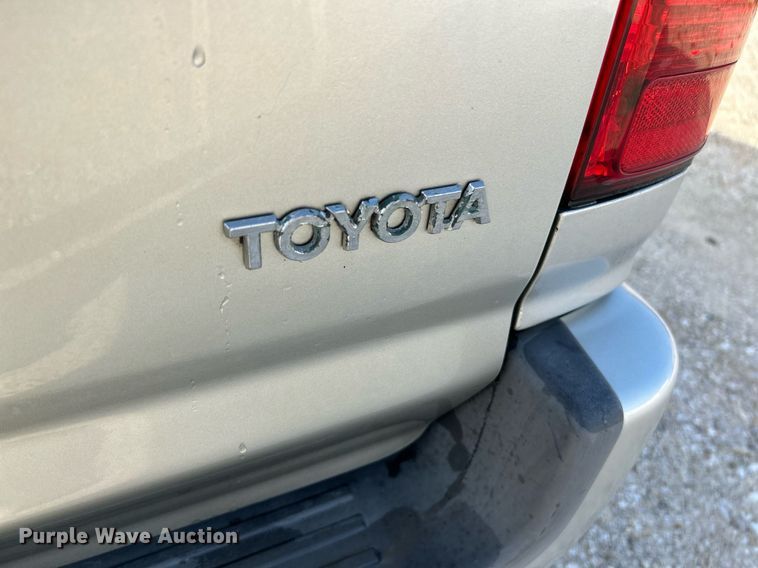 image for item NR9302 2001 Toyota 4Runner SR5  SUV