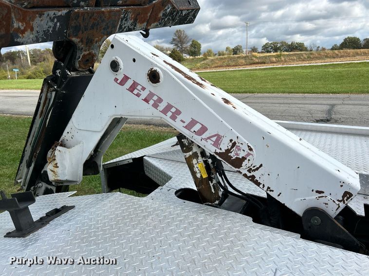 image for item NR9305 2006 Isuzu NPR  tow truck