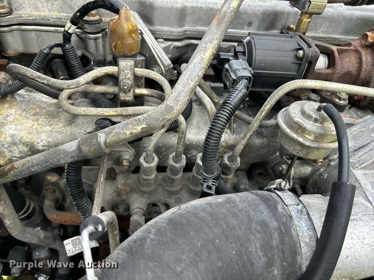 image for item NR9305 2006 Isuzu NPR  tow truck