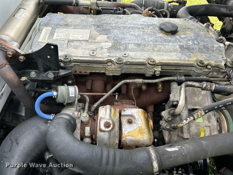 image for item NR9305 2006 Isuzu NPR  tow truck