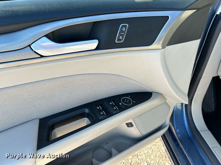 image for item NR9310 2019 Ford Fusion SE Hybrid