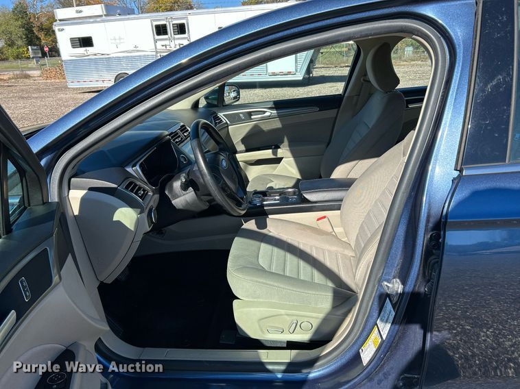 image for item NR9310 2019 Ford Fusion SE Hybrid