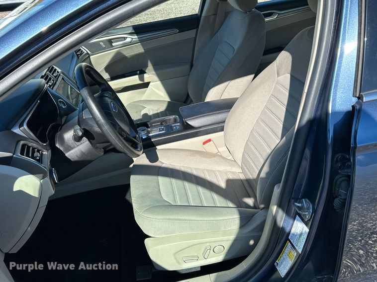 image for item NR9310 2019 Ford Fusion SE Hybrid