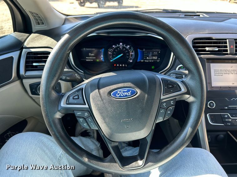 image for item NR9310 2019 Ford Fusion SE Hybrid