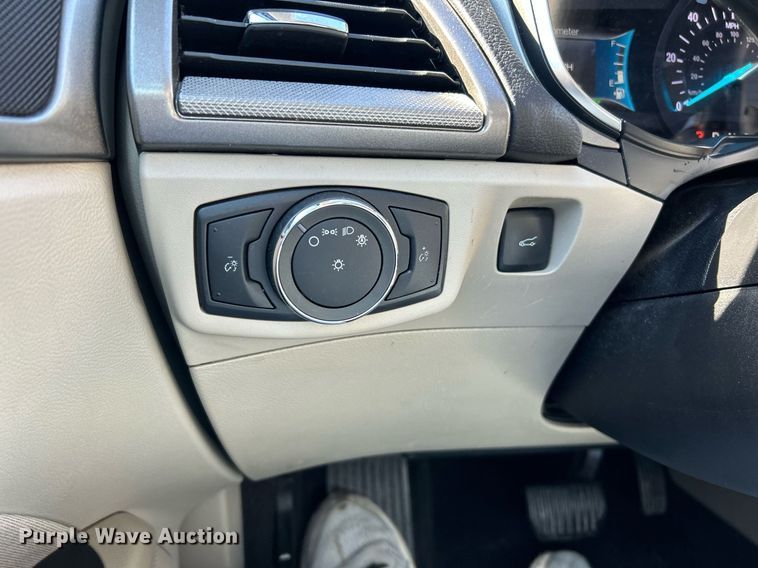 image for item NR9310 2019 Ford Fusion SE Hybrid