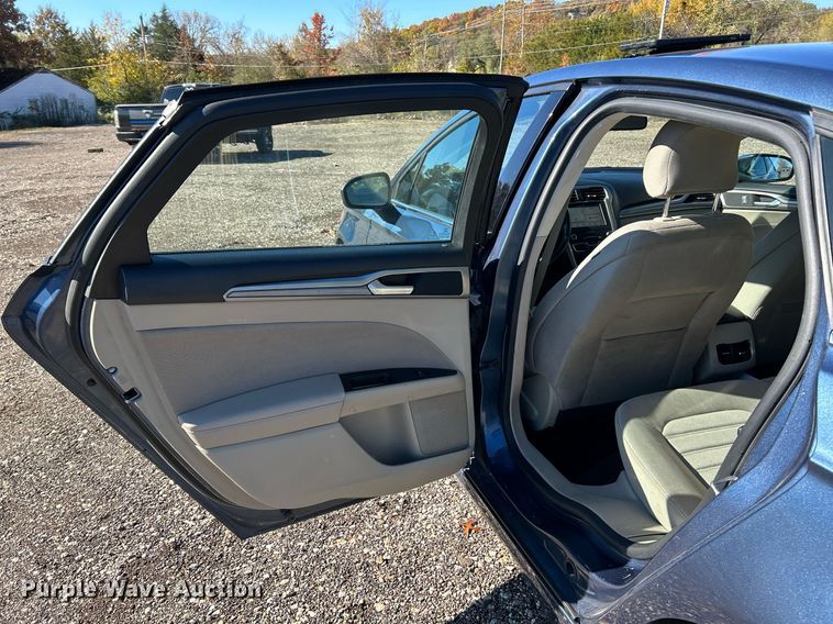 image for item NR9310 2019 Ford Fusion SE Hybrid