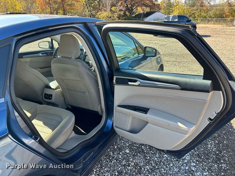 image for item NR9310 2019 Ford Fusion SE Hybrid