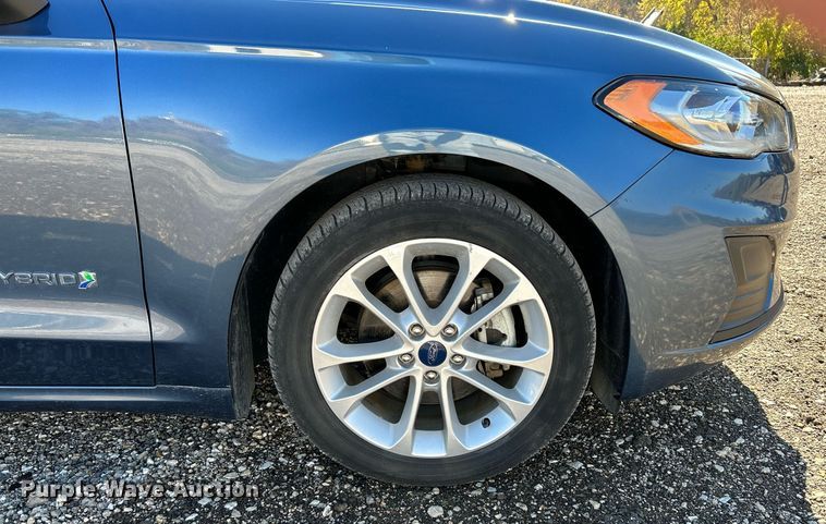 image for item NR9310 2019 Ford Fusion SE Hybrid