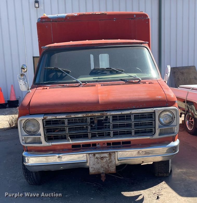 image for item NX9918 1978 GMC Vandura 35  Step van
