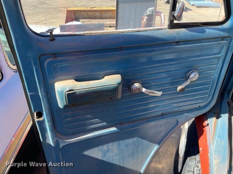 image for item NX9918 1978 GMC Vandura 35  Step van