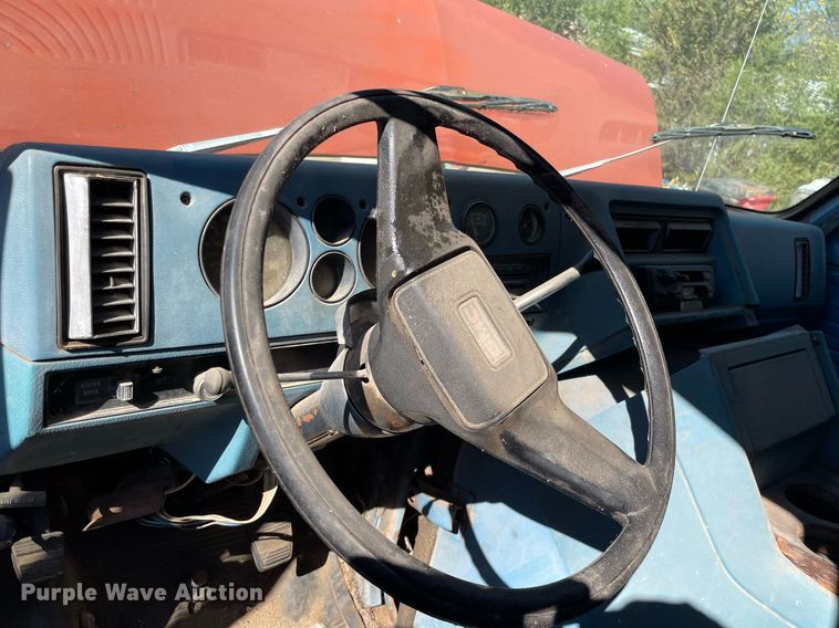 image for item NX9918 1978 GMC Vandura 35  Step van