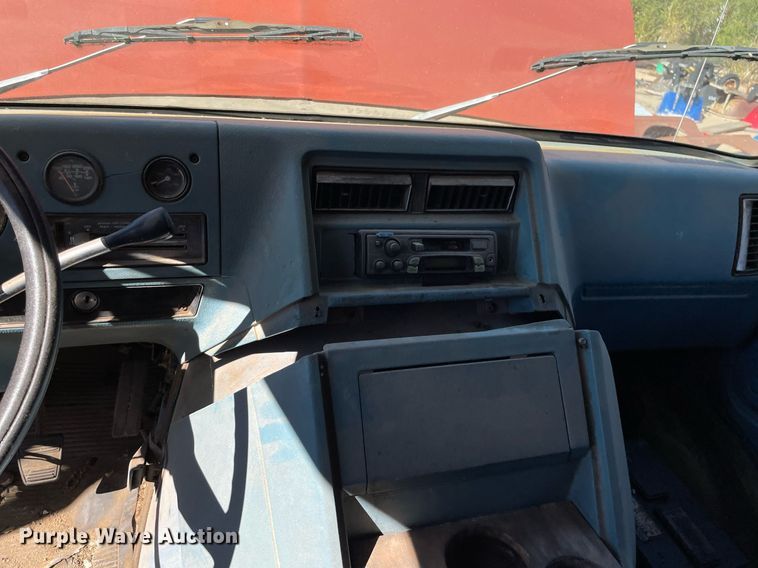 image for item NX9918 1978 GMC Vandura 35  Step van