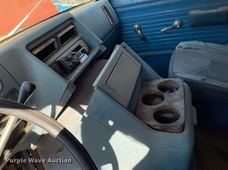 image for item NX9918 1978 GMC Vandura 35  Step van