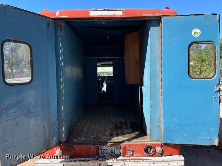 image for item NX9918 1978 GMC Vandura 35  Step van