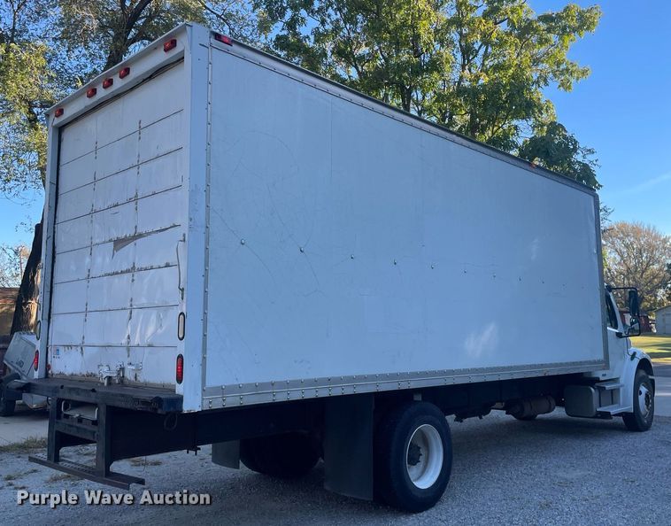 image for item NX9921 2004 Freightliner Business Class M2  box truck