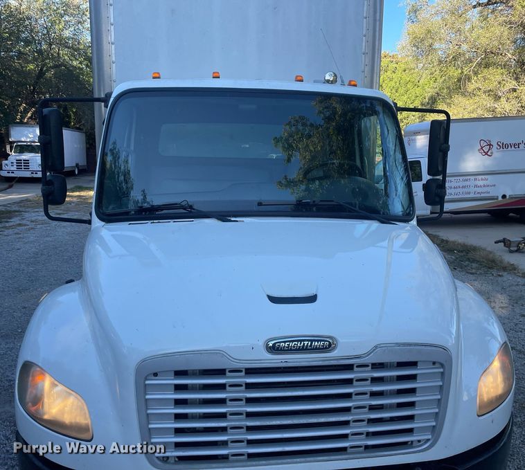 image for item NX9921 2004 Freightliner Business Class M2  box truck