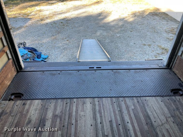 image for item NX9921 2004 Freightliner Business Class M2  box truck