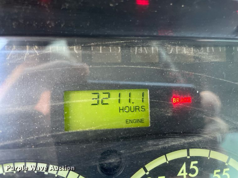 image for item NX9921 2004 Freightliner Business Class M2  box truck