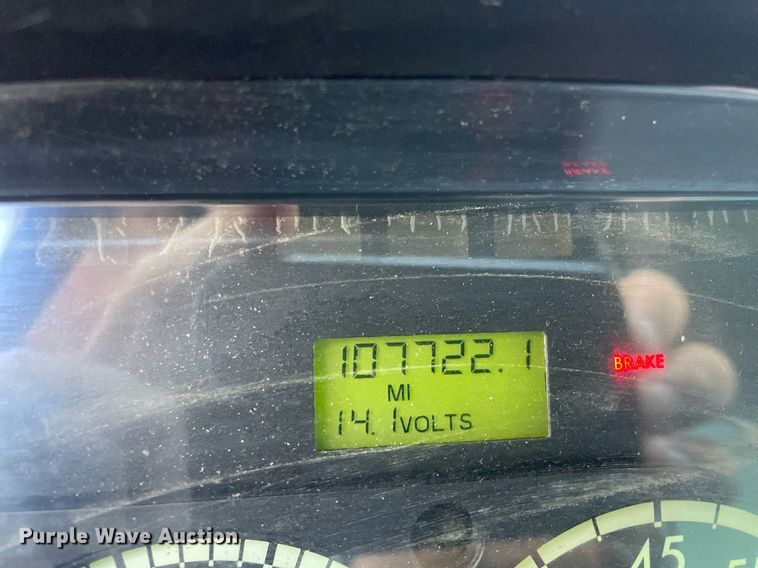 image for item NX9921 2004 Freightliner Business Class M2  box truck