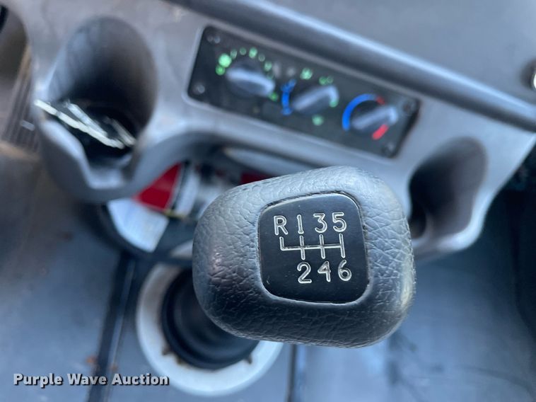 image for item NX9921 2004 Freightliner Business Class M2  box truck