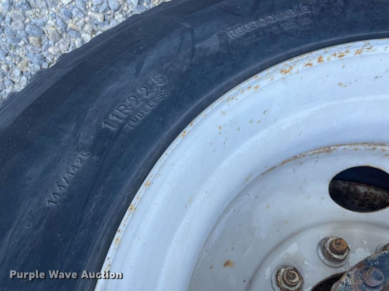 image for item NX9921 2004 Freightliner Business Class M2  box truck