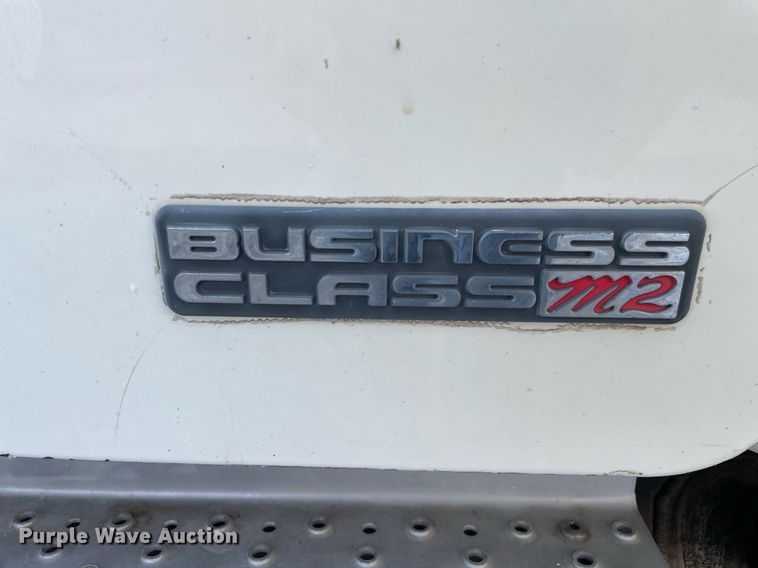 image for item NX9921 2004 Freightliner Business Class M2  box truck