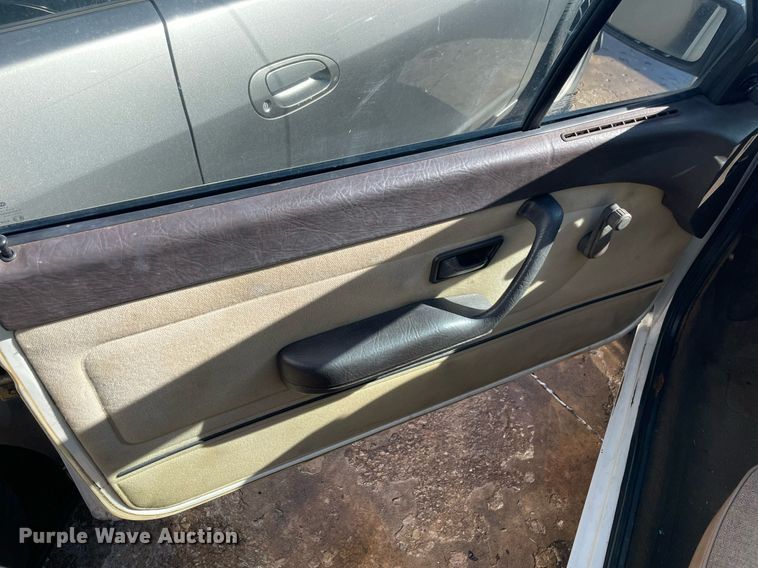 image for item NY9945 1989 Volkswagen Fox