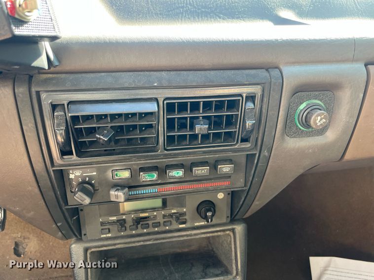 image for item NY9945 1989 Volkswagen Fox