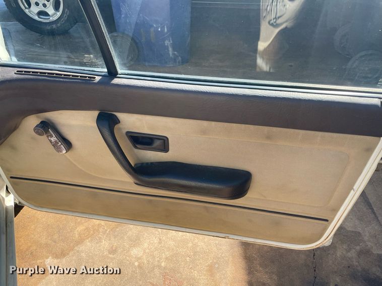 image for item NY9945 1989 Volkswagen Fox