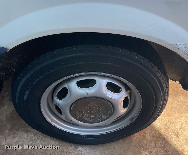 image for item NY9945 1989 Volkswagen Fox