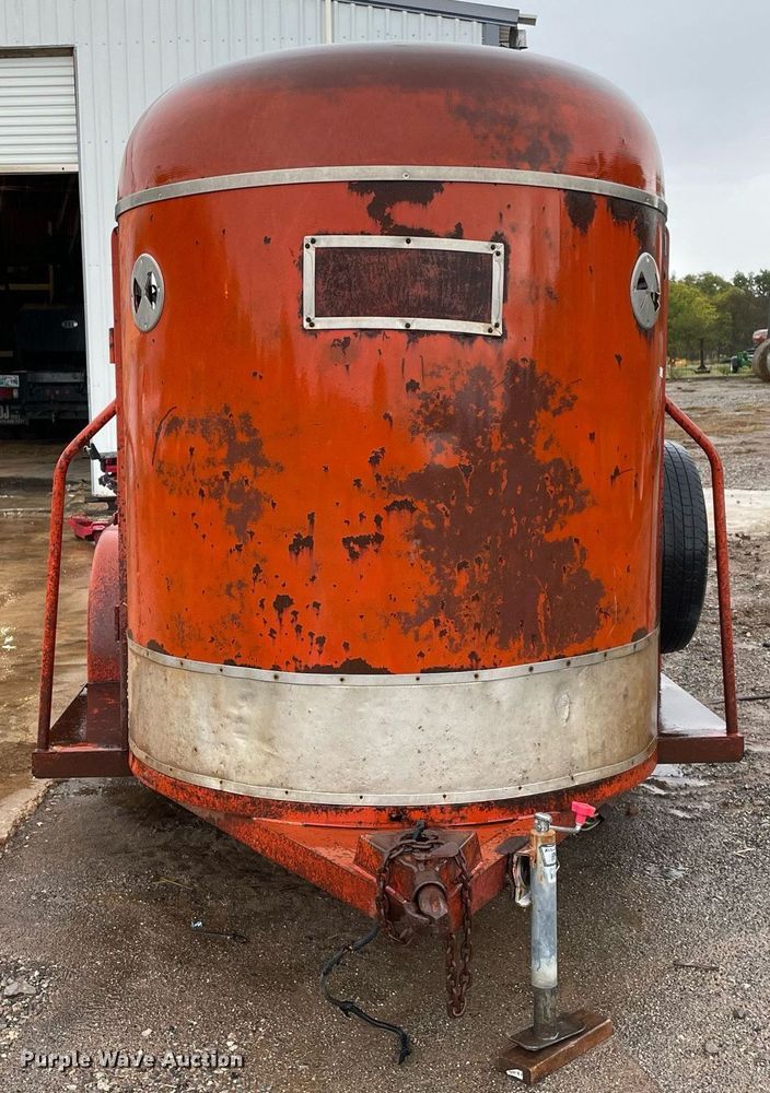 image for item NZ9006 WW  livestock trailer